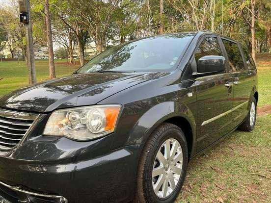 CHRYSLER TOWN & COUNTRY 3.6 LIMITED V6 24V GASOLINA 4P AUTOMÁTICO CHRYSLER TOWN & COUNTRY 3.6 LIMITED V6 24V GASOLINA 4P AUTOMÁTICO